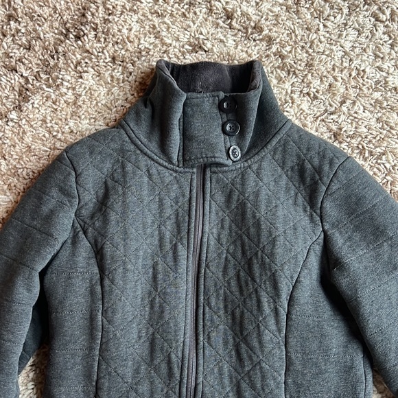 Grey medium weight fleece lined North Face jacket size M - Picture 4 of 5